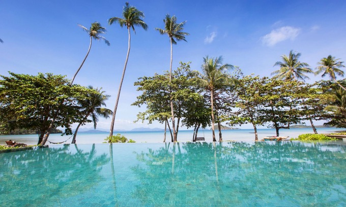 Ko Mak Hotel | Serene Mira Montra Resort Koh Mak - Guest Rated 9/10