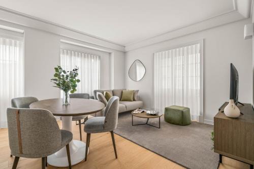 Sao Sebastiao da Pedreira Apartment | Family-Friendly Mirabilis Apartments - 4 Star & Guest Rated 9.3