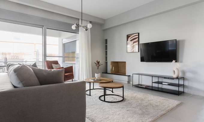 Palaio Faliro Apartment | Enchanting 3BR Apartment at Teal Faliro House with Breakfast