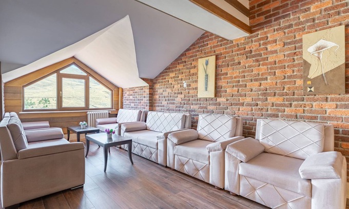 Melikgazi Hotel | Discover Mirada Del Monte: Family-Friendly Getaway