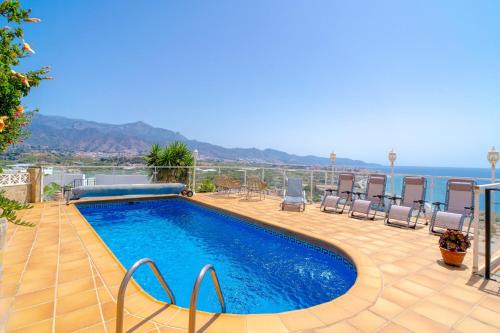 Punta Lara Villa | Relax at Mirador de Punta Lara with Oceanfront Views