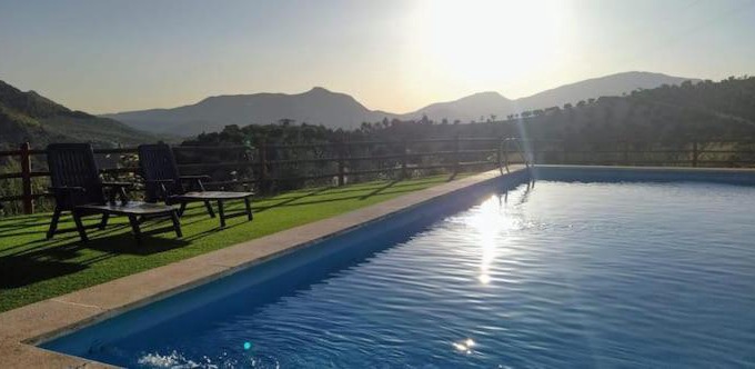Priego de Cordoba House | Pet-Friendly Retreat at Mirador de Quiroga Priego