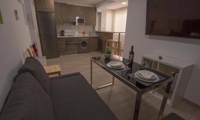 Ronda Apartment | Guest-Rated 10/10: Mirador de Ronda with Family-Friendly Amenities