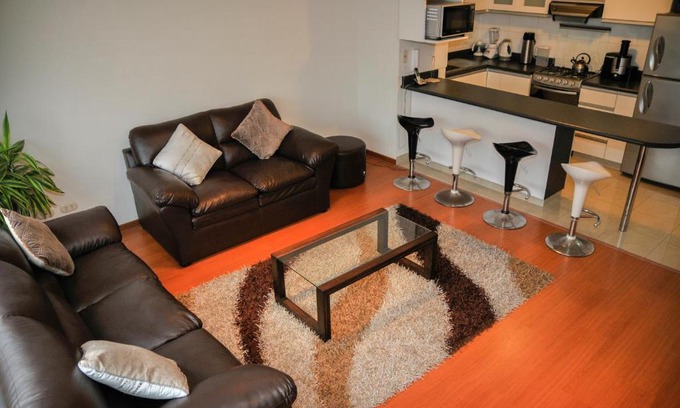 Miraflores Apartment | Oceanfront Miraflores4Rent Sisley with Wheelchair Access