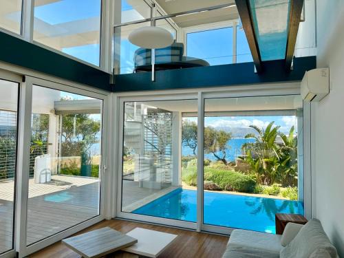 Marina Manresa Villa | Seafront Villa Sunset Alcudia: Family-Friendly Retreat