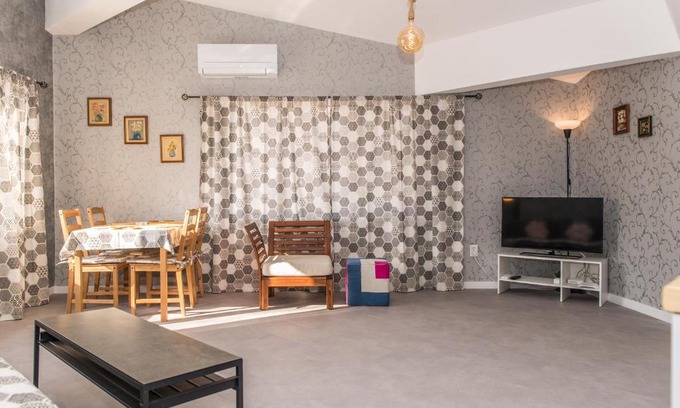 Balchik Apartment | Oceanfront Miramar Balchik Apartment with Great Guest Ratings