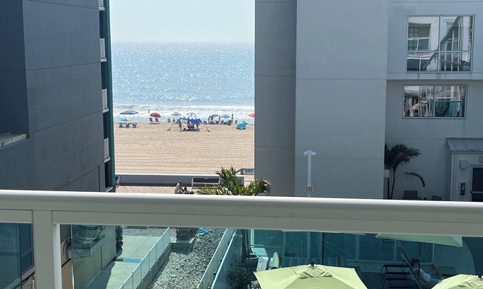 Ocean City Hotel | Explore Miramar Condominiums: Pool, Spa & Family-Friendly