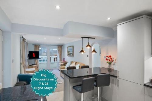 Brecqhou Apartment | Poolside Escape at Miramont - 10/10 Guest Rated Stay