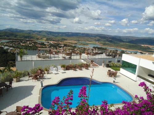Capitolio Apartment | Discover Mirante de Escarpas 1501: Top-Rated Getaway with Pool