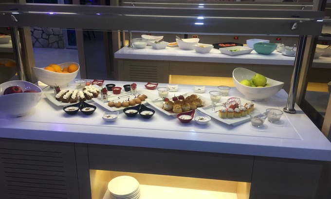 Icmeler City Center Hotel | Discover Comfort at Miray Hotel with Pool and Dining