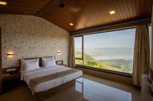 Panchgani Resort | Contemporary Miraya Hotel with Family-Friendly Amenities