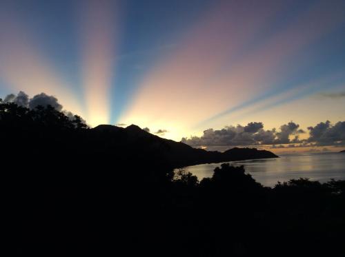 Anse Volbert Village House | Discover Mirella Villa: Pet-Friendly with Ocean Views