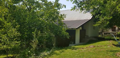 Gospic House | Pet-Friendly Retreat at Mirni Kutak - Rated 9.5/10!