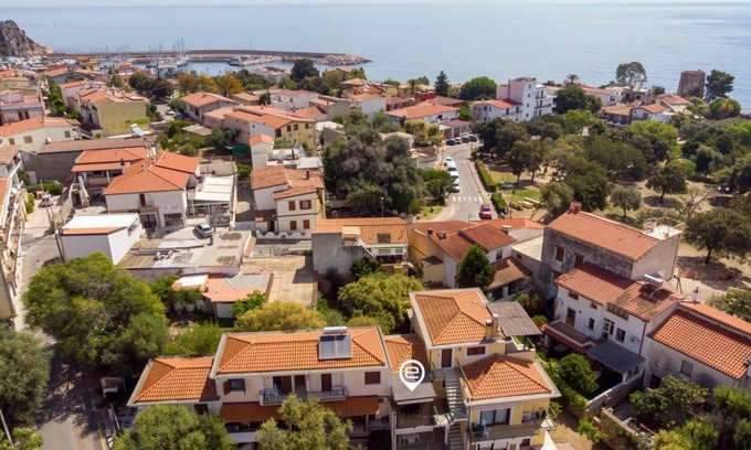 Santa Maria Navarrese Apartment | Discover Apartment Mirto 3 with Kitchen & Breakfast in Santa Maria Navarrese