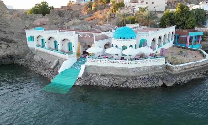 Al Karnak Hotel | Top-Rated Miskaa Nubian House with Oceanfront Amenities