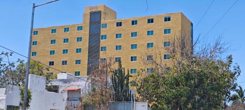 Merida Municipality Hotel | Discover Misol-Ha Hotel Mérida: Family-Friendly Retreat