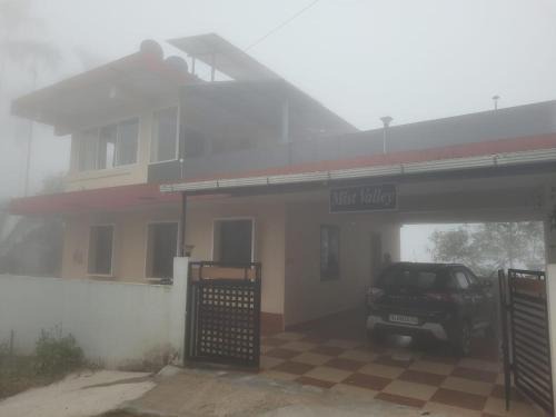 Meppadi House | Discover Mist Valley-Valathoor: Pet-Friendly & Family-Friendly