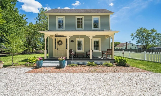 Chincoteague House | Relax at Misty Moon on Chincoteague Island with Pool Access