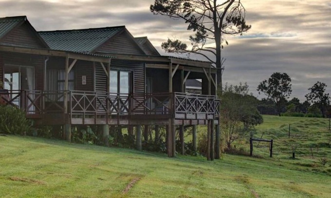 Storms River Cabin | Relax at Misty Mountain Reserve: Family-Friendly Retreat