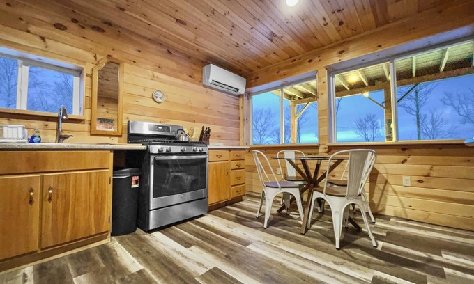 Rumney Cabin | Relaxing Retreat at Misty View with Spa & Kitchen Access