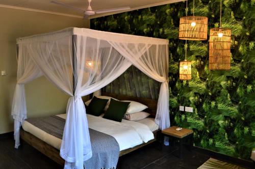 Lilongwe Hotel | Mitengo House: Guest Rated 9/10 with Pool & Breakfast