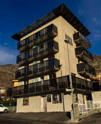 Chatillon Hotel | Family-Friendly Mito Hotel with Breakfast & Kitchen Options