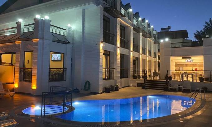 Kemer Hotel | Discover Miyas Hotel: Family-Friendly with Pool & Dining