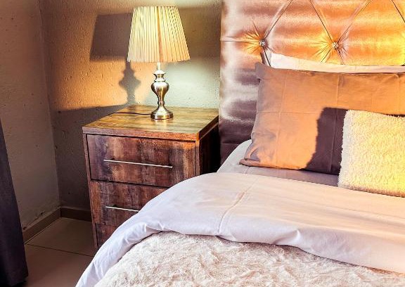 Nkomazi House | Pet-Friendly Getaway at Mjejane Debs Boutique Hotel