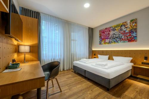 Gesundbrunnen Hotel | Pet-Friendly Retreat at mk hotel berlin with Great Amenities