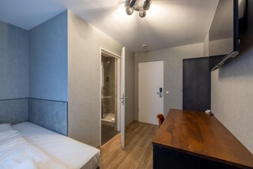 Hallschlag Apartment | Cozy mk Monteurzimmer Stuttgart - Accessible Comfort Awaits