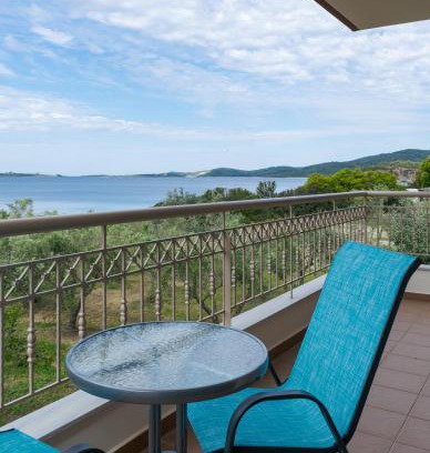 Sithonia House | Unforgettable ML Aretes: Oceanfront Retreat with Top Reviews