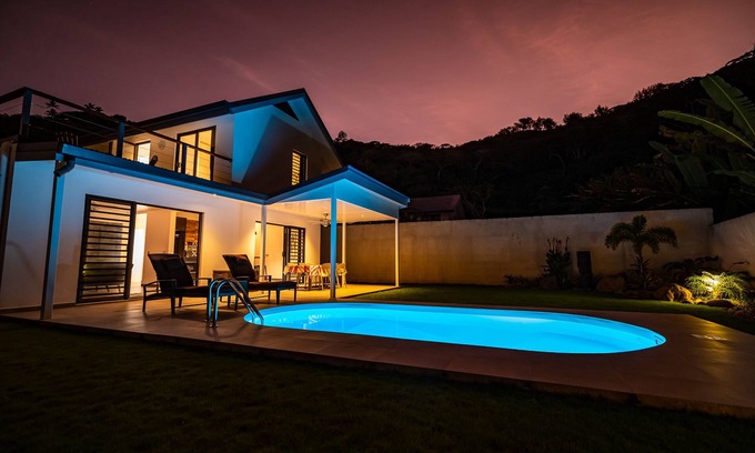 Bora Bora Villa | Discover Mo'a Hidden Villa: Perfect for Families & Breakfast