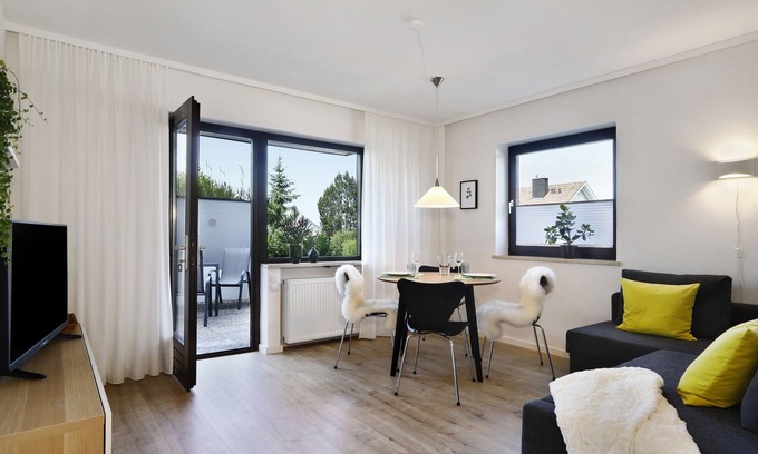 Weissensberg Apartment | Family-Friendly Apartment Silvia with Lake View Near Constance