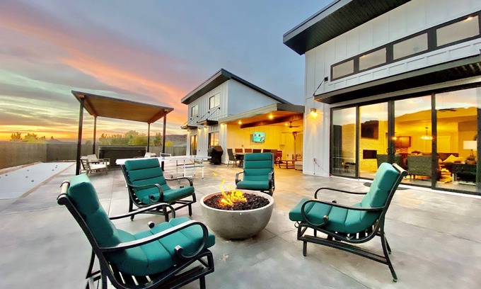 Moab South Valley House | Exclusive Retreats: 5-Bedroom Desert Escape with Pool