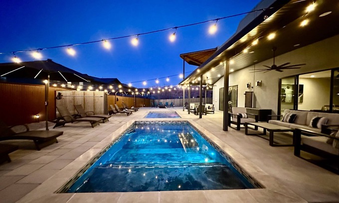 Moab South Valley House | Tranquil Desert Hideaway: 6 Bedroom Suites with Heated Pool