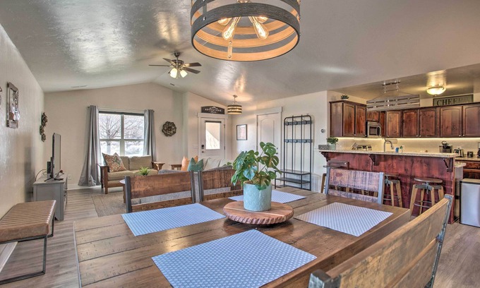 Moab South Valley Cottage | Escape to Moab Retreat: Steps from Arches National Park
