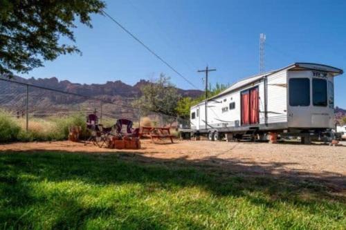 Moab South Valley House | Experience Moab RV Resort Glamping with Top Guest Ratings