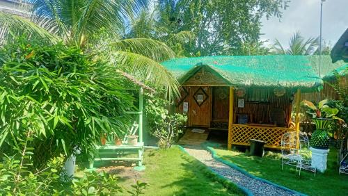 Moalboal Bed & Breakfast | Cozy Moalboal Bamboo House: Accessible Comfort Awaits