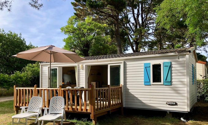 Saint-Hilaire-de-Riez House | Cozy Mobil-Home Any Comfort at a Premier Camping Spot
