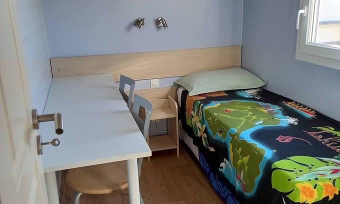 Rocbaron House | Comfortable Mobil Home for 4 in Provence Verte with Pool