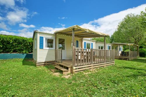 Mens Other | Top-Rated Mobil Home for 5 with Pool & Kid-Friendly Fun