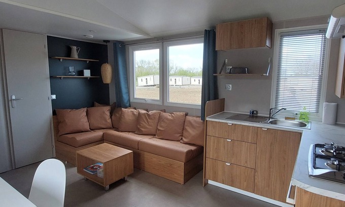 Colleville-sur-Mer House | Family-Friendly Mobil-home Near Omaha Beach