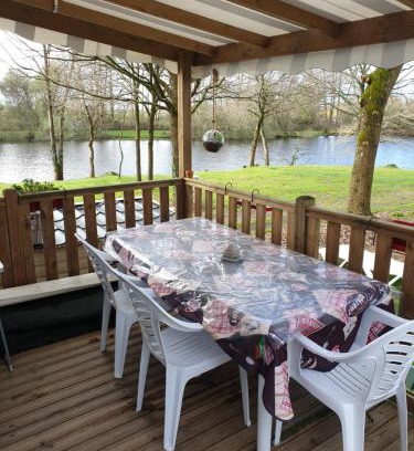 Sainte-Reine-de-Bretagne Other | Cozy Mobile Home for Families with Pool and Pet-Friendly Perks