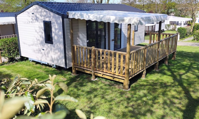 Ferel House | Pet-Friendly Mobile Home OHARA with Oceanfront Views