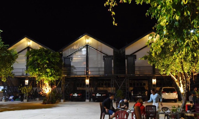 Phuoc Thuan Hotel | Cozy Mobile Home at Ho Tram Pristine Beach with Ocean View