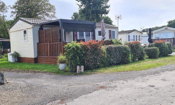 Dinard House | Inviting Mobile Home with Pool & Tennis Court Open Year-Round