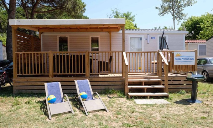 Peschiera del Garda House | Cozy Mobilehome Retreat at Camping Bella Italia