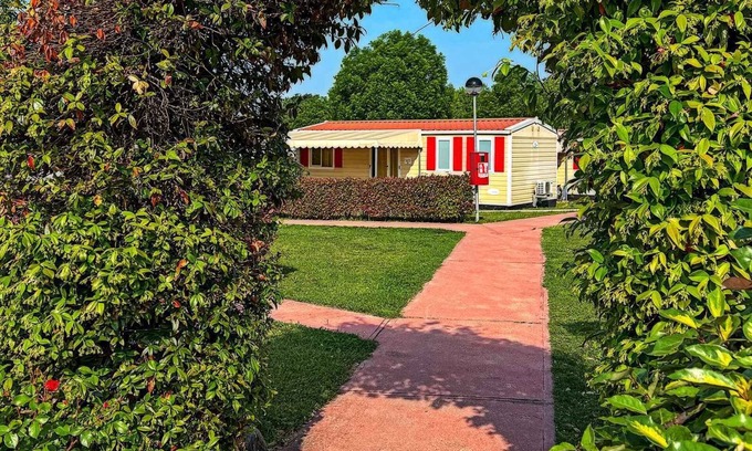 Colombare House | Relaxing Mobilehome with Garden and Ocean View Amenities
