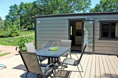 Hohenlychen Other | Kid-Friendly Mobilheime am See: Perfect Family Getaway