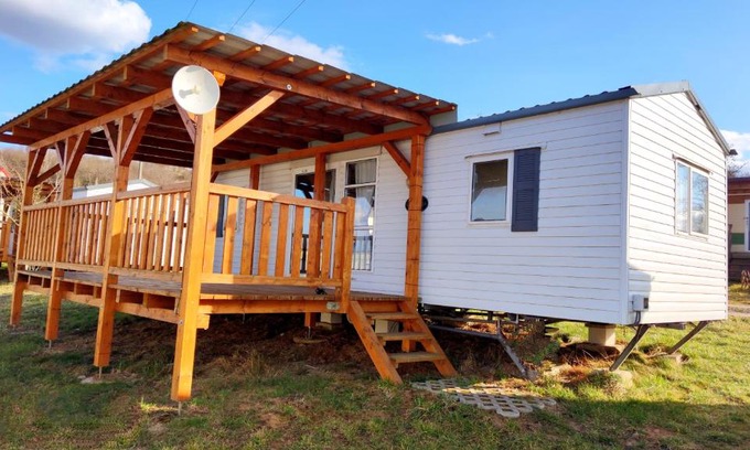 Vyrovice Resort | Discover Mobilheimy Camp Výrovice: Oceanfront Family Retreat